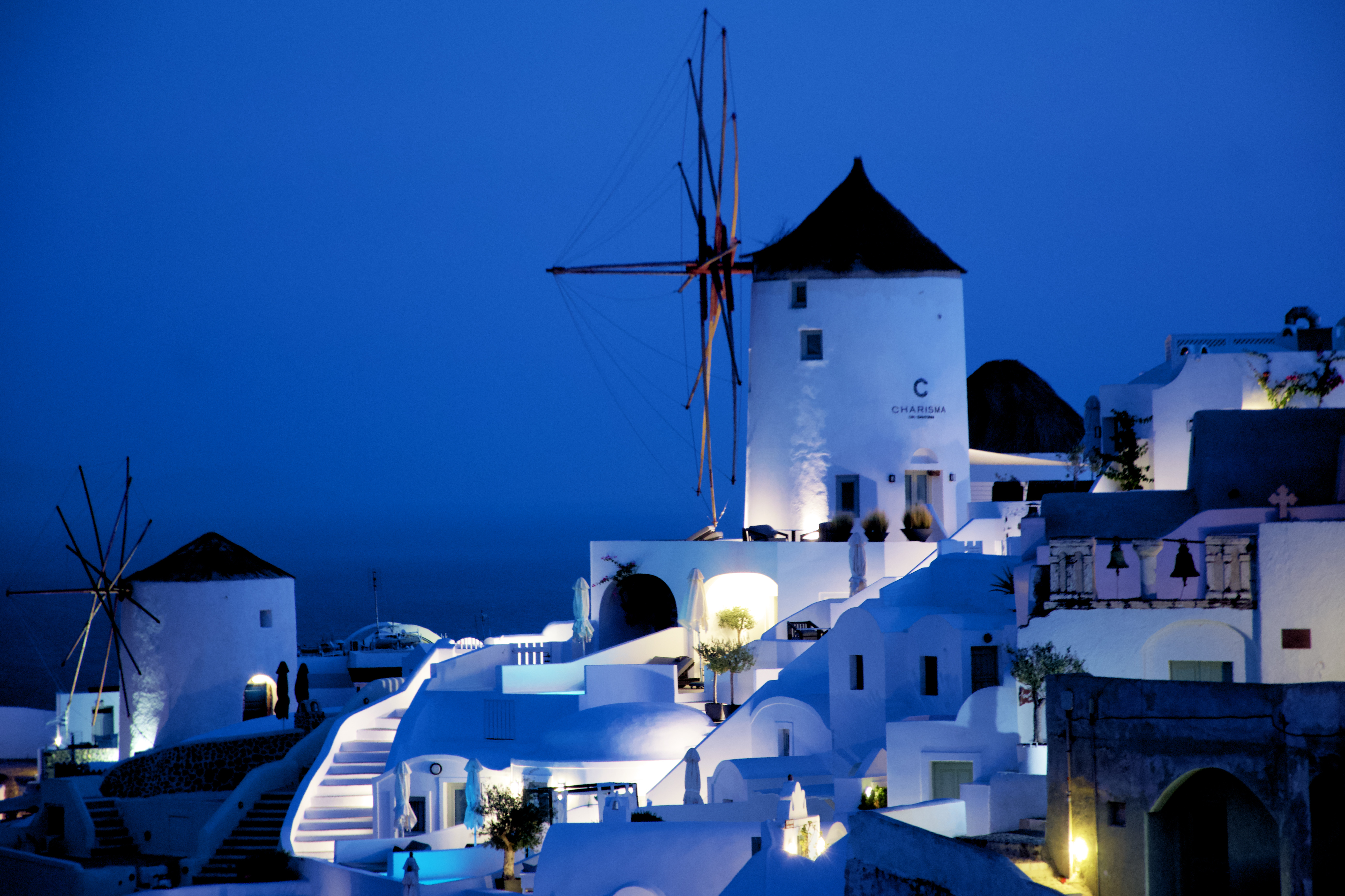 Urbain Oia 02